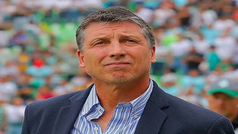 أول طلب لمدرب الأهلي قبل عودته من تركيا