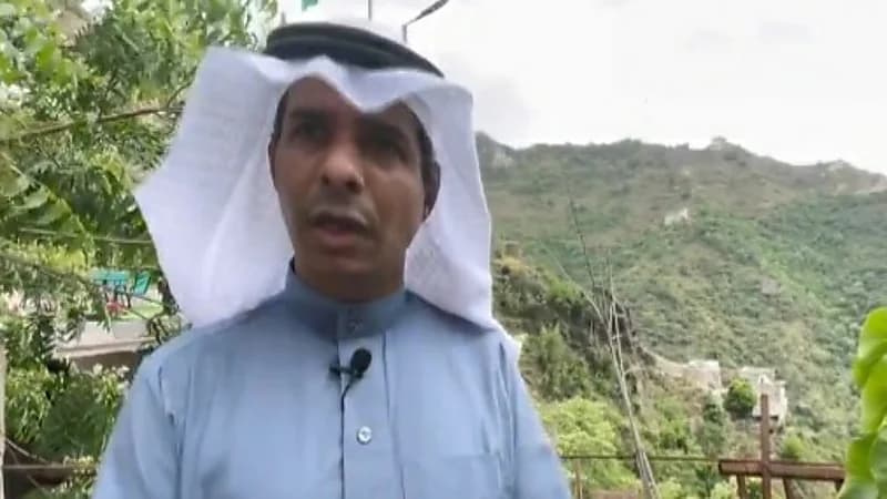 مواطن يصمم منزلا ريفيا على شكل " باخرة " وسط جبال فيفاء لجذب السياح " فيديو "