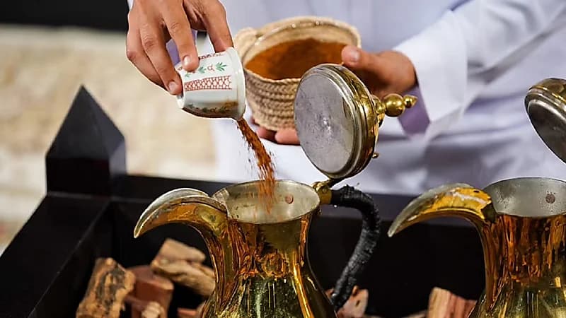 مقاطعة القهوة لـ 5 سنوات تساعد مواطناً في شراء بيت وسيارة!