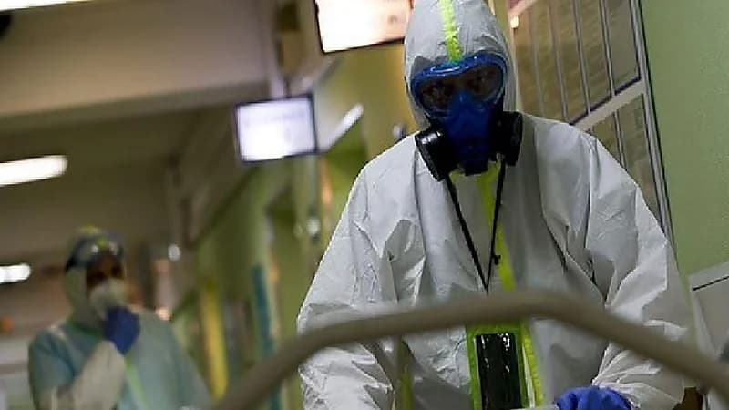 مفاجأة مدوية يكشفها طبيب بشأن المتعافين من كورونا